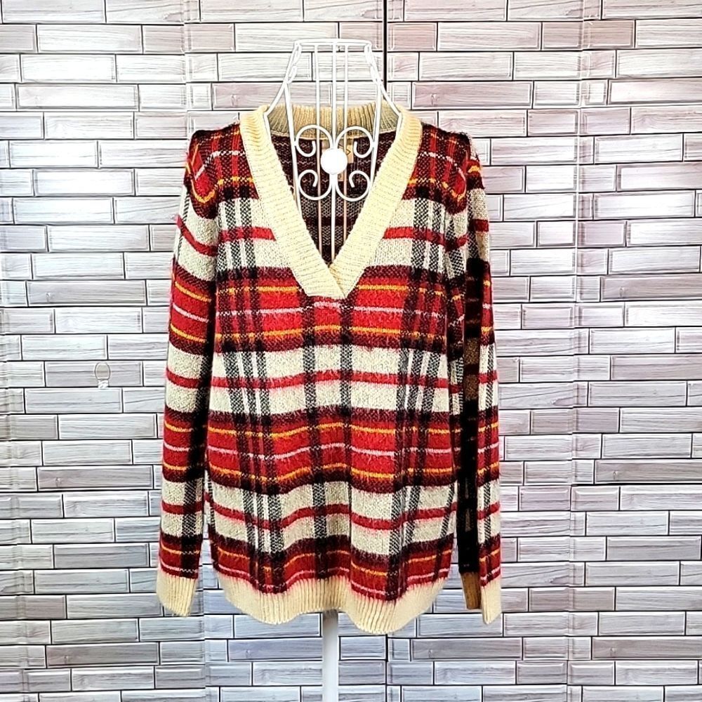 St John's Bay plaid v-neck sweater Size S
